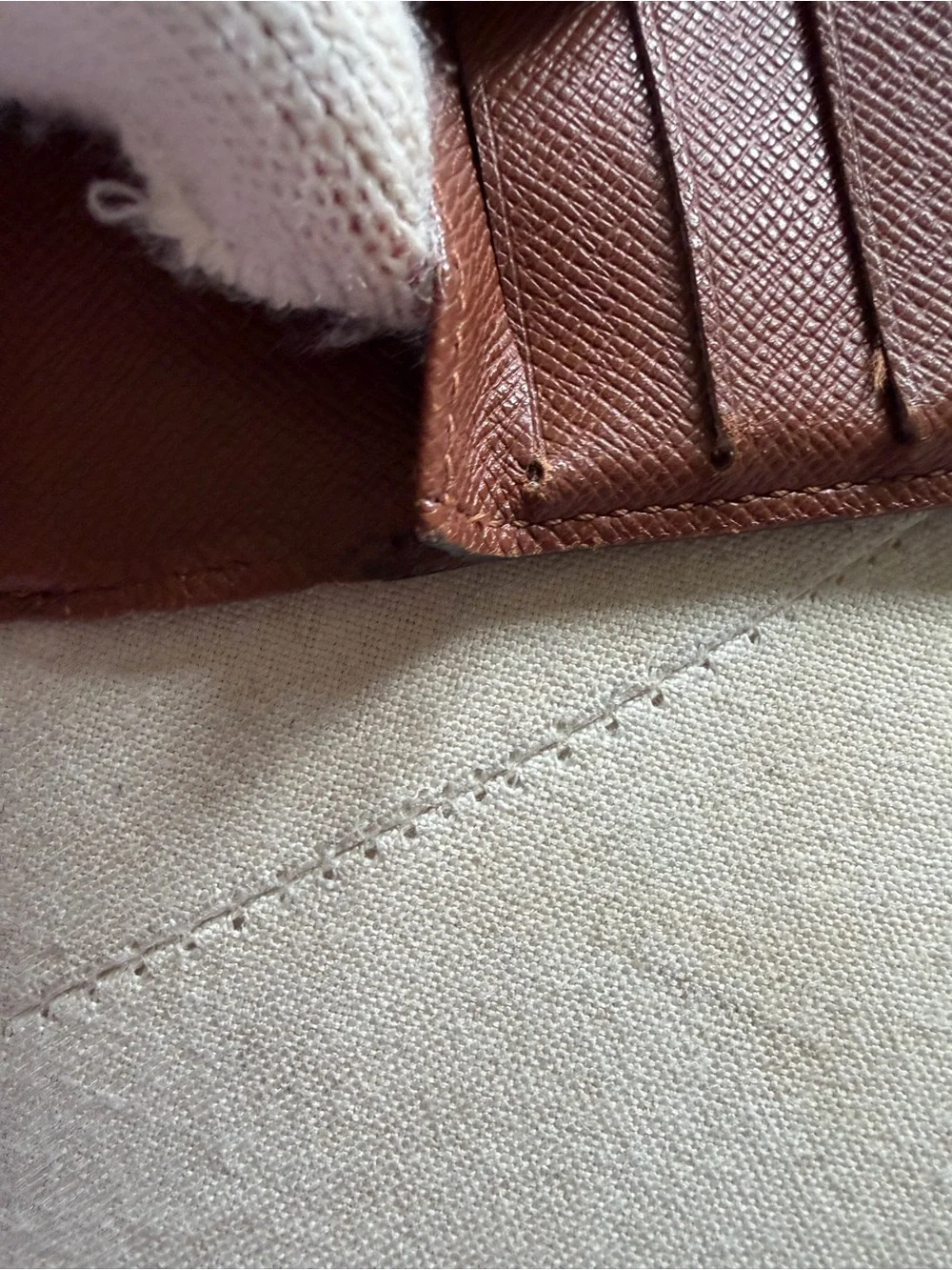 Authentic Louis Vuitton Monogram International Wallet